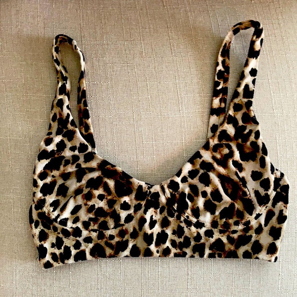 Victoria’s Secret Leopard Print bralette Size M